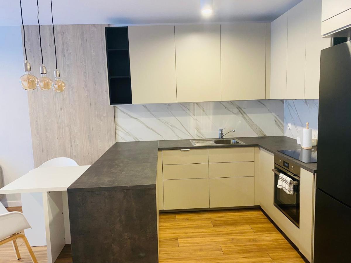 Apartament Mgla Zielona Góra Buitenkant foto